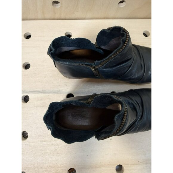 Miz Mooz Luna Ankle Bootie Womens 8 Midnight Blue Leather Zipper Accents $175 - Picture 6 of 13